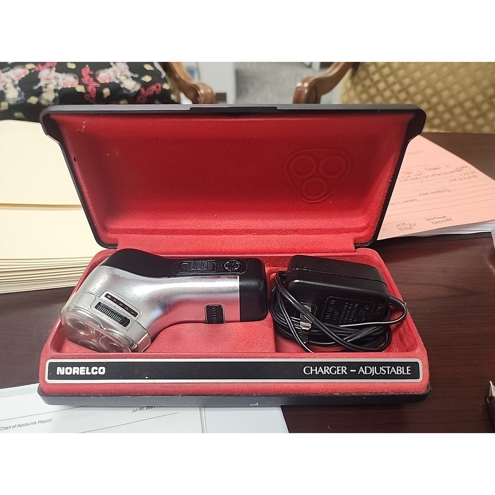 Vintage Norelco‎ HP 1312 Electric Razor 3 Head Charger- Adjustable